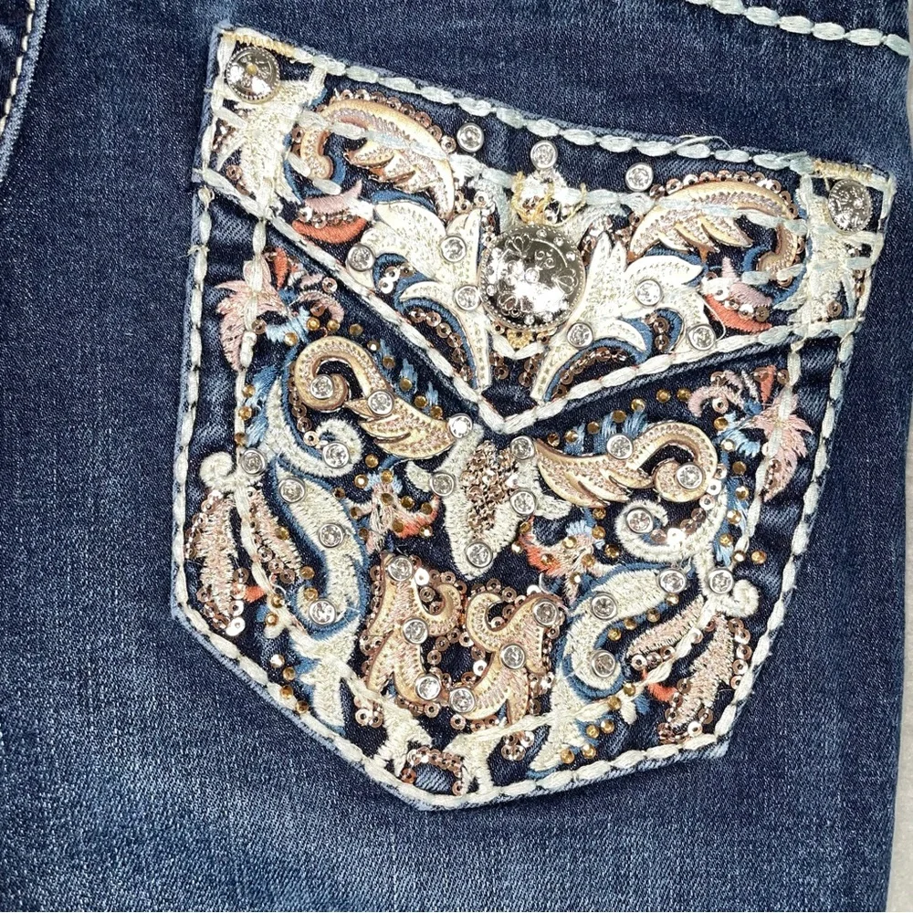 Sexy Couture Boot Cut Jeans Embroidered Back Pockets Dark Wash Size 3 Juniors